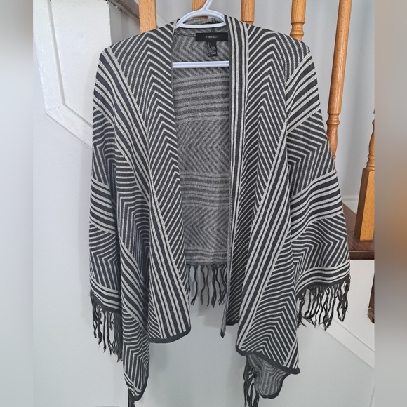 Forever 21 Shawl Size Large - Picture 2 of 4